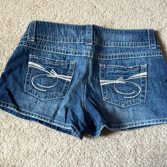 SO Jean shorts - Picture 3 of 3